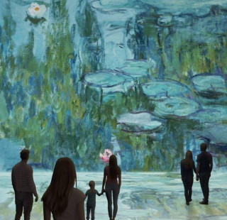 Claude Monet: The Immersive Experience